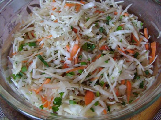 salat_kapusta_yabloki